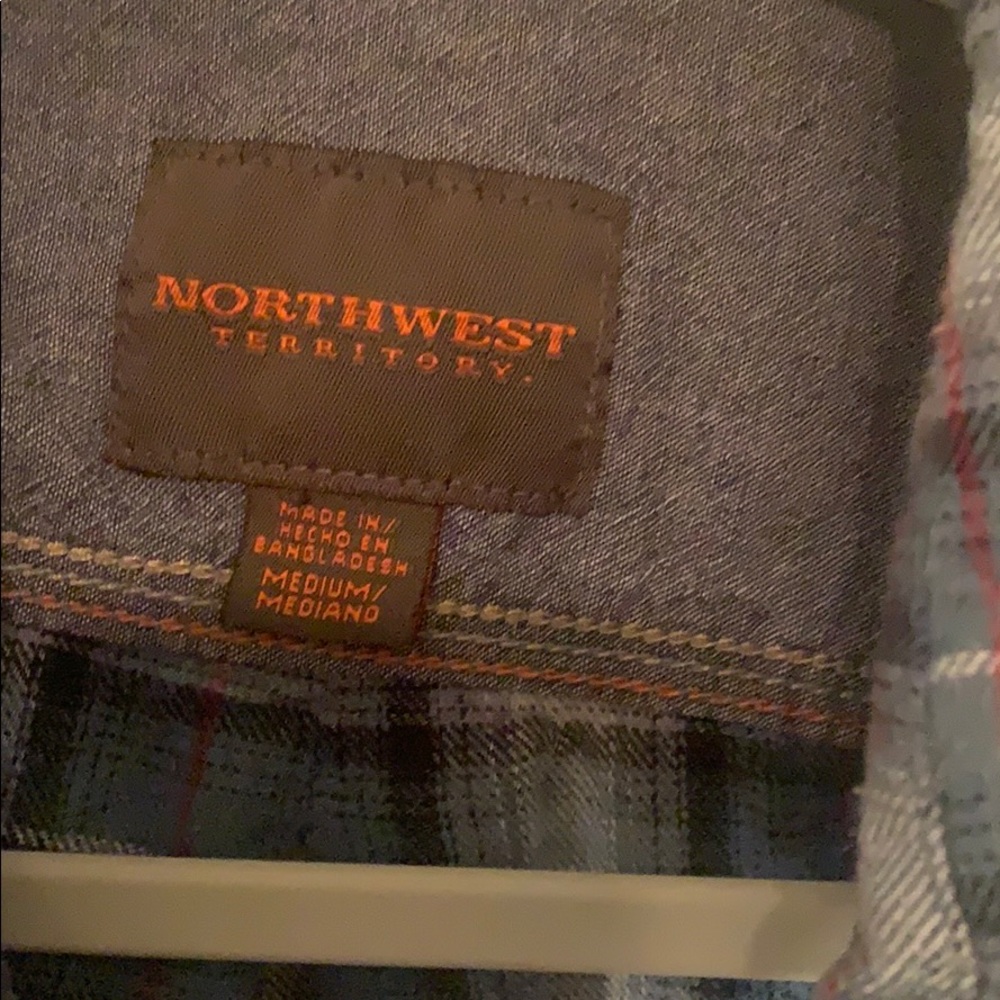 Flannel - Picture 3 of 4